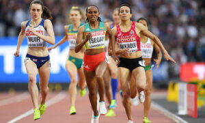 Gudaf Tsegay of Ethiopia (C) leads the way in the Women's 1500 metres during day one of the 16th IAAF World Athletics Championships London 2017 at The London Stadium - Sports Leo sportsleo.com