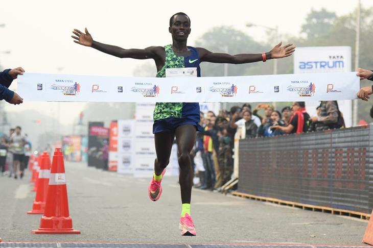 Kenyan Barsoton sets new record at Kolkata 25k men’s race - Sports Leo