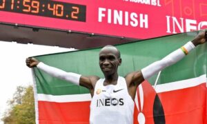 Kenyan Eliud Kipchoge ‘chasing rabbits’ at London Marathon - Sports Leo