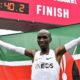 Kenyan Eliud Kipchoge ‘chasing rabbits’ at London Marathon - Sports Leo
