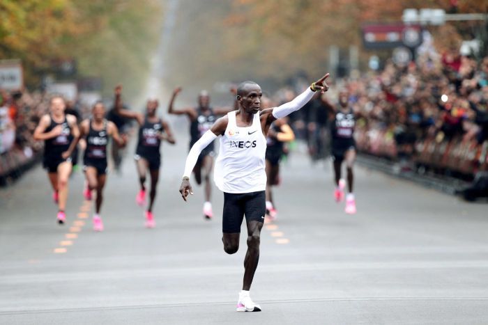 Kenyan Kipchoge keeping sharp in the age of Covid-19 - Sports Leo