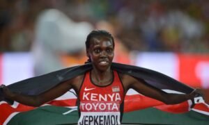 Kenyan Kiyeng stuns world record holder Chepkoech - Sports Leo