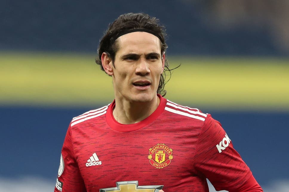 Edinson Cavani signs one-year contract extension at Manchester United
