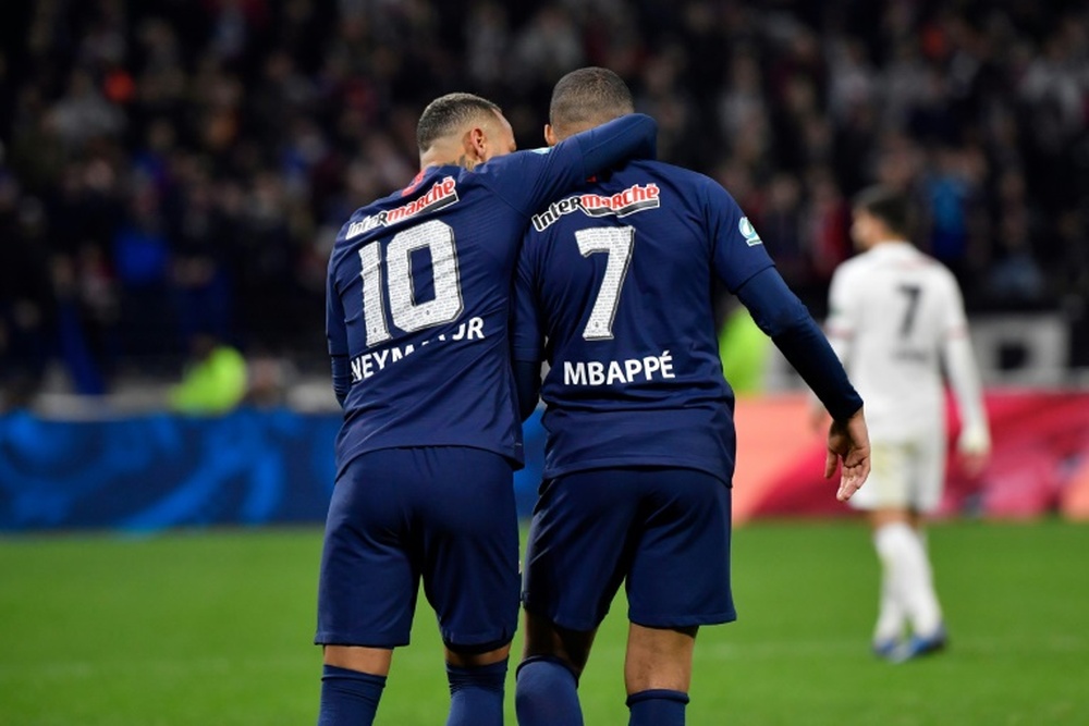 Neymar with Mbappe