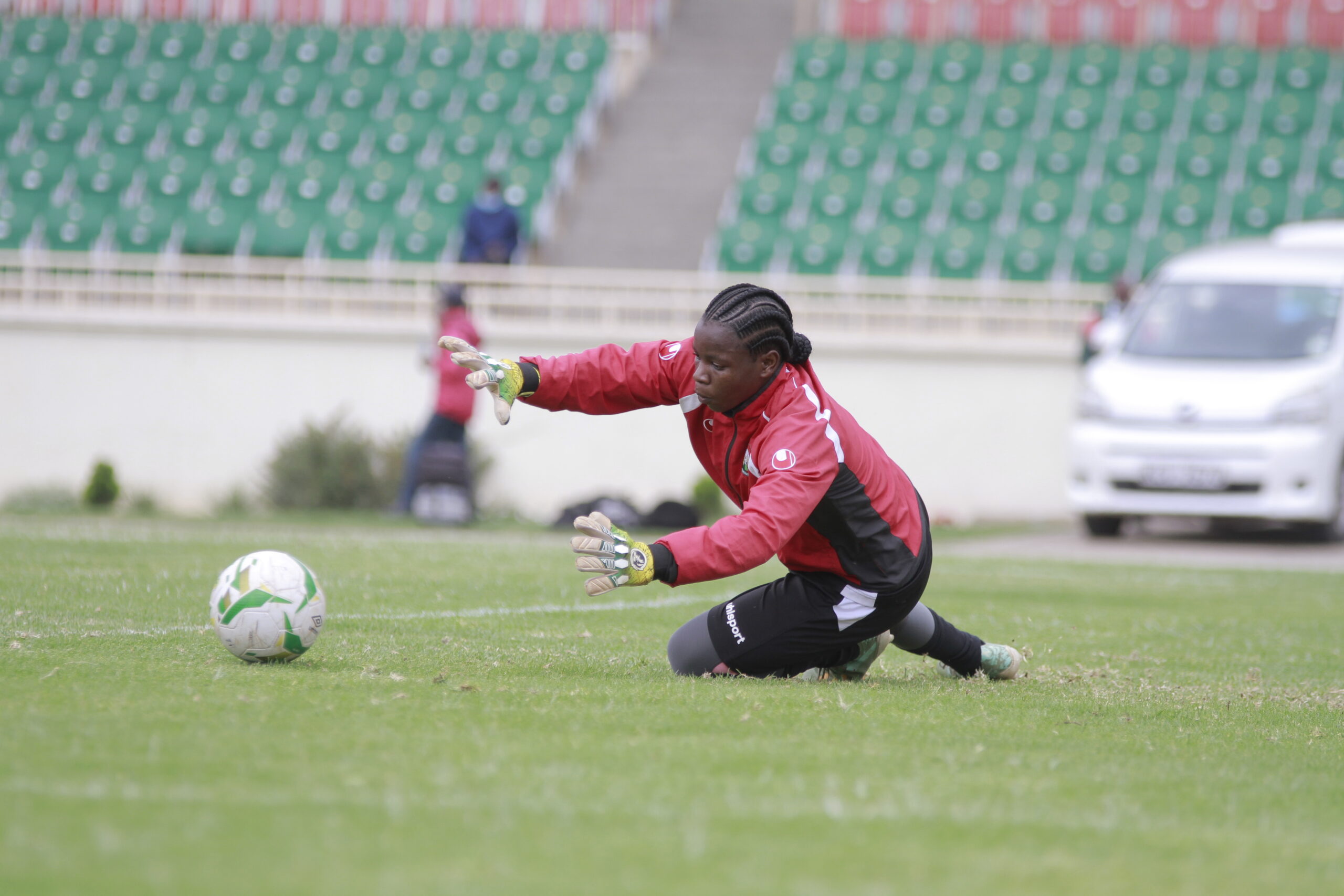 Harambee Starlets Goalkeeper Maureen Shimuli during training scaled