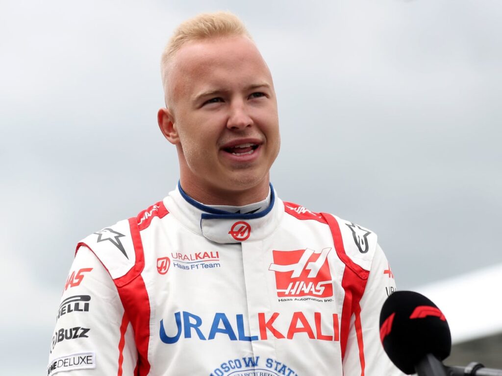 Kevin Magnussen replaces Mazepin