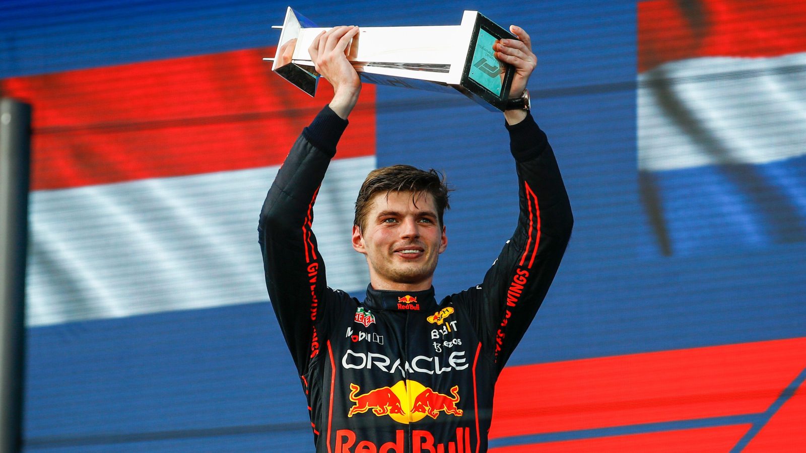 max verstappen lifting miami trophy planetf1