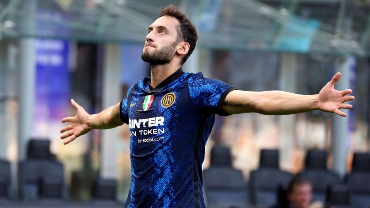 Hakan Calhanoglu