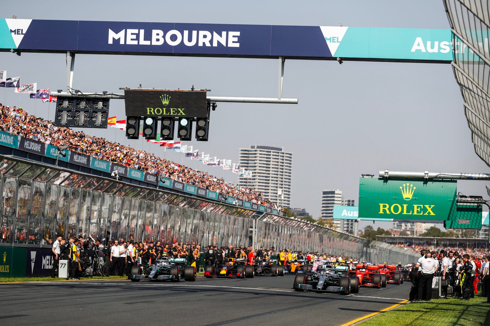 How much does it cost to host F1?