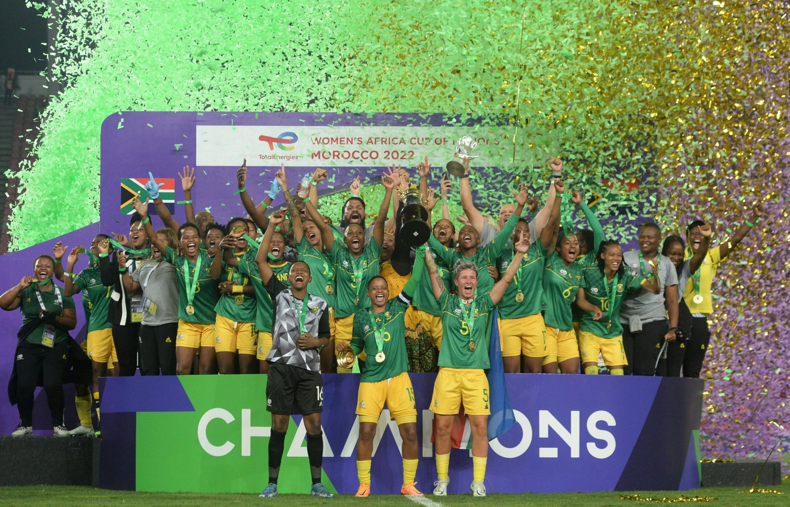 South Africa celebrate with the trophy