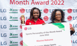 Sports Personality of the Month Maxine Wahome and her mother Beverly Wajhome during the presentation ceremony scaled