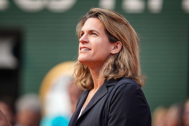 AMÉLIE MAURESMO