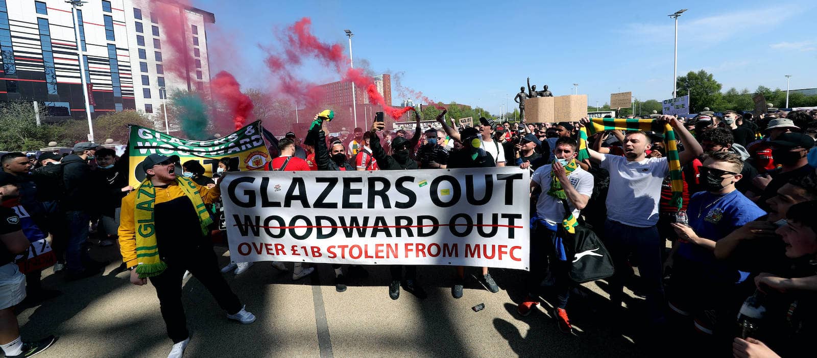 Man United fans demonstrate