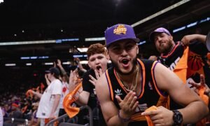 Phoenix Suns fans