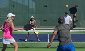 Top 10 health benefits of tennis