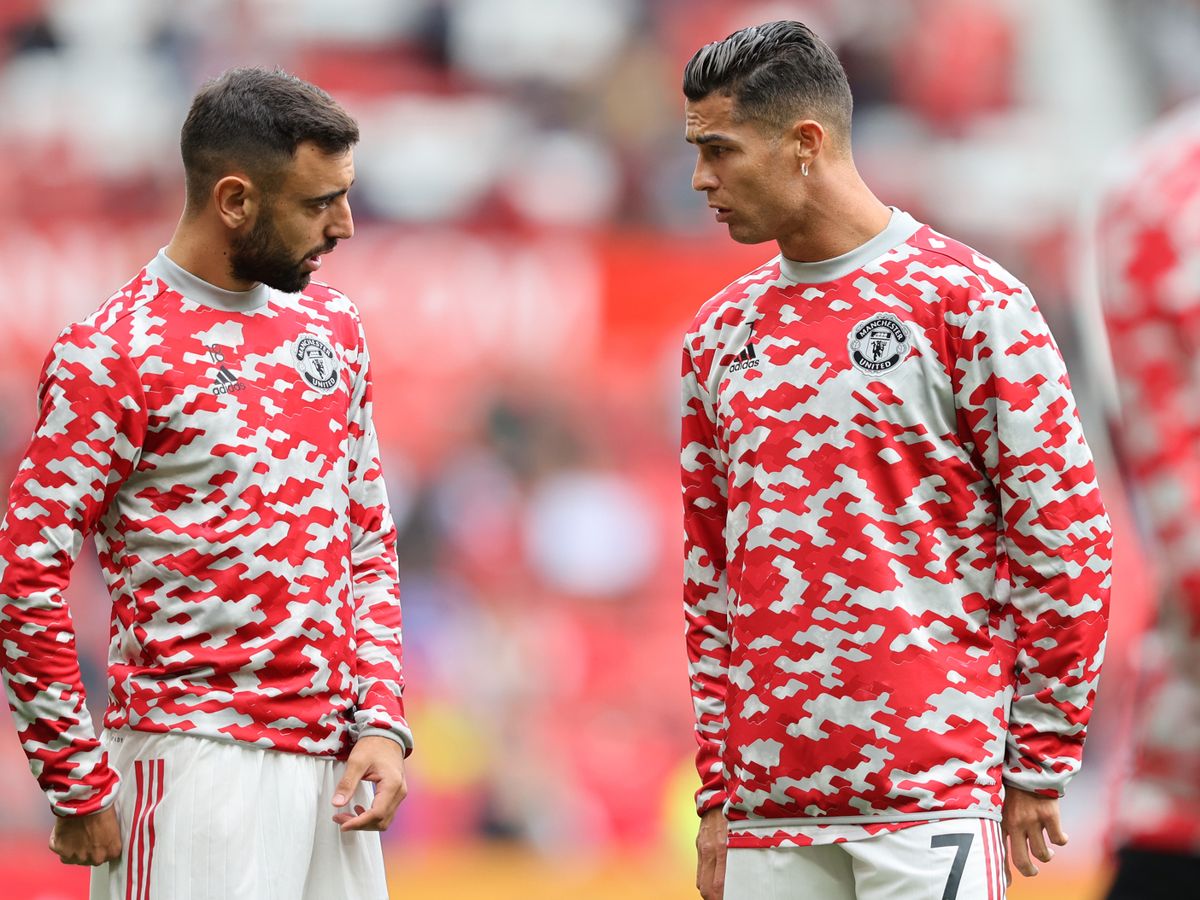 Cristiano Ronaldo with Bruno Fernandes