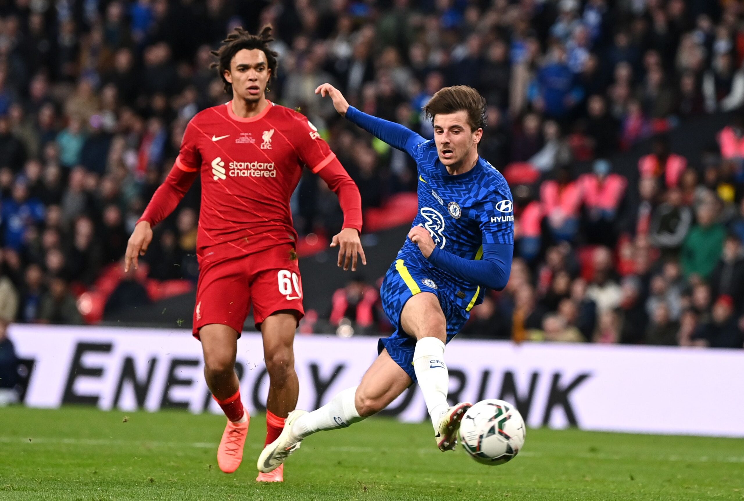 Mason Mount battling out with Trent