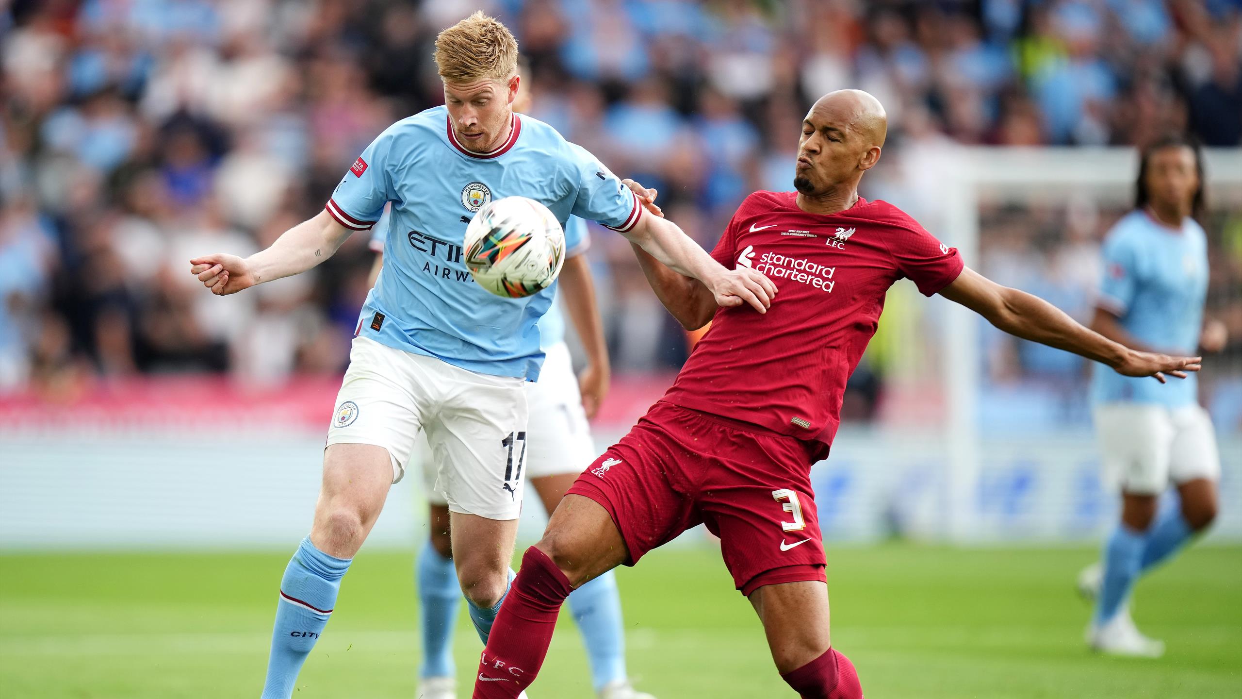 Kevin De Bruyne against Fabinho in a past match.