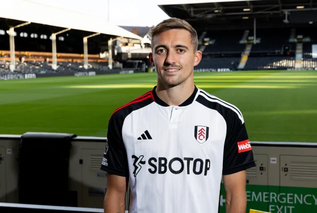 Timothy Castagne joins Leicester City from Fulham