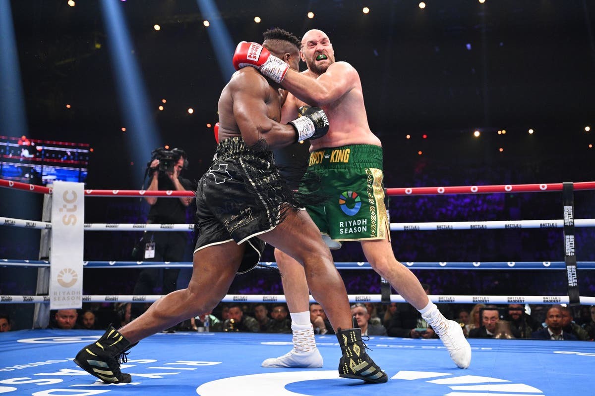 Tyson Fury vs francis ngannou