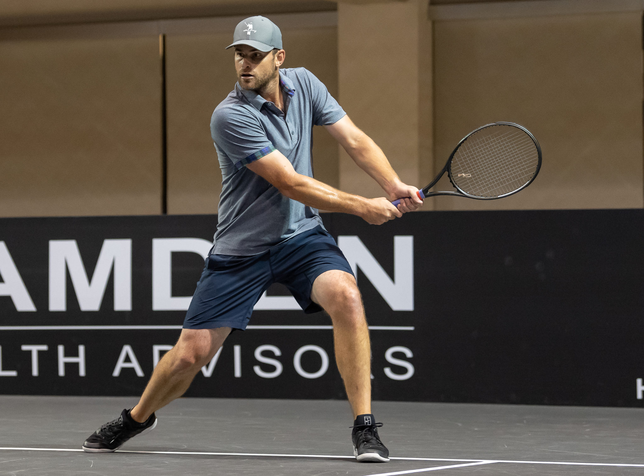 andy roddick’s robbery by a russian police officer