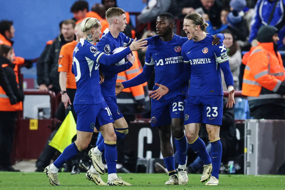 Chelsea players celebrate Conor Gallagher's goal.