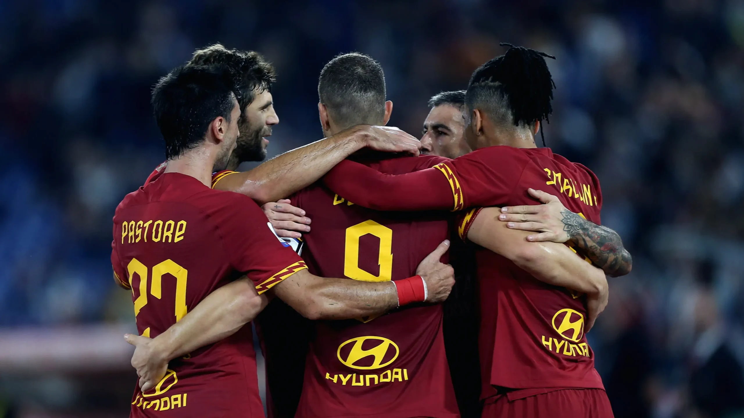 Ten man Roma beat AC Milan in the Europa League.