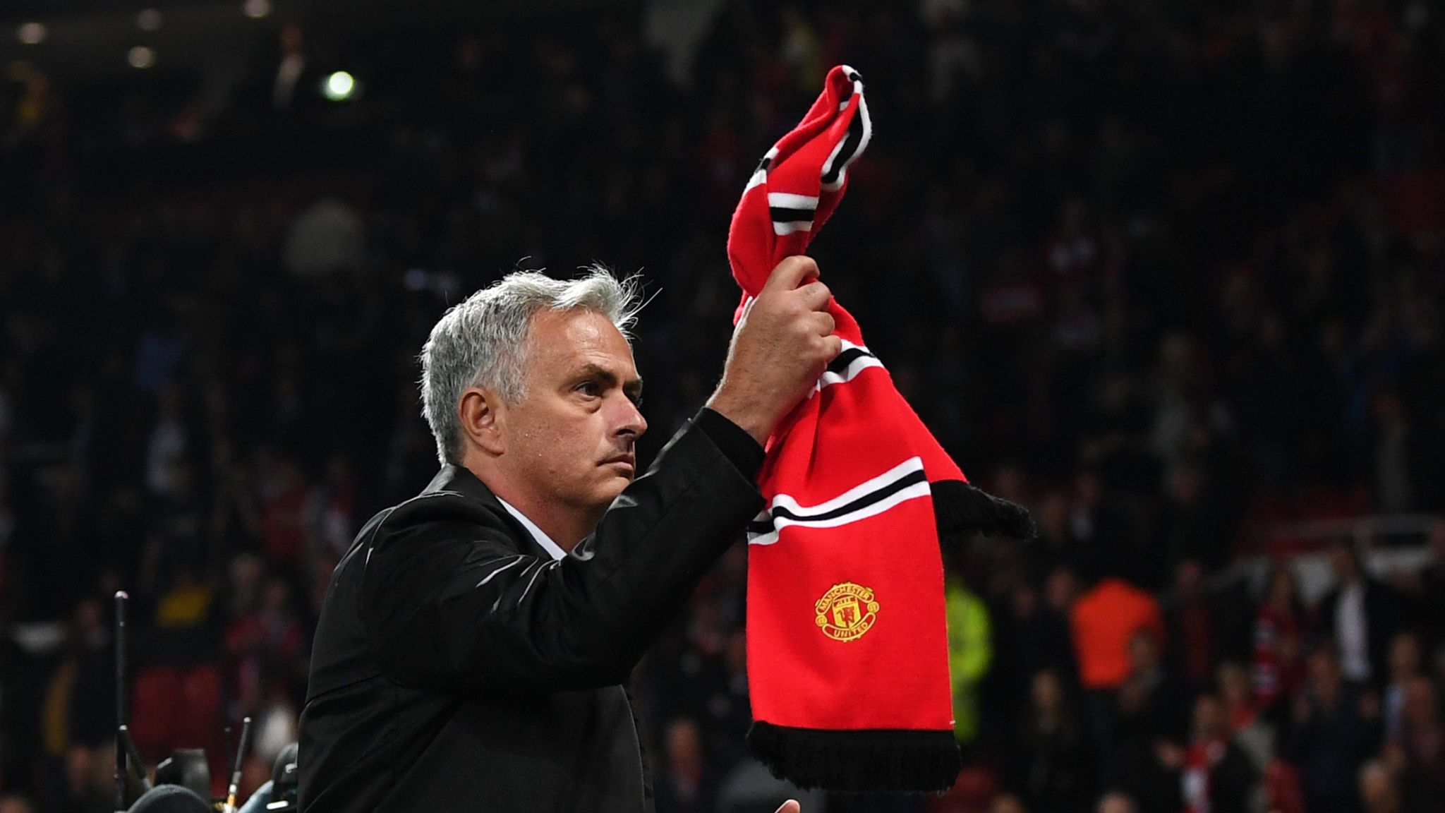 jose mourinho is interested in a manchester united return