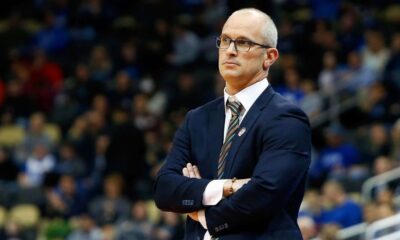dan hurley uconn contract